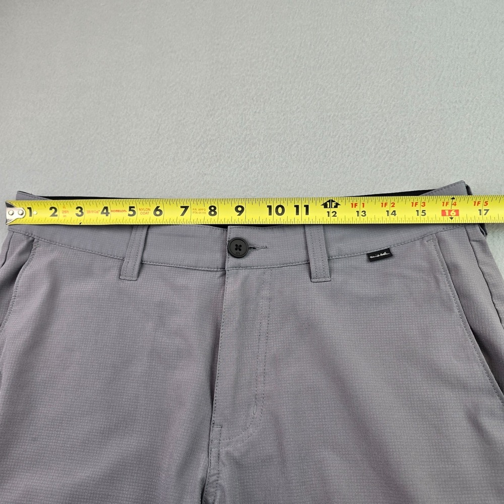 Travis Mathew Gray Performance Golf Shorts Size 33 Stretch Lightweight Casual - Picture 5 of 10